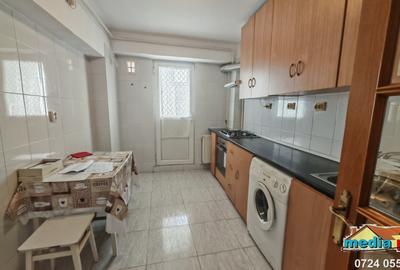 Apartament cu 2 camere decomandat în Dunărea