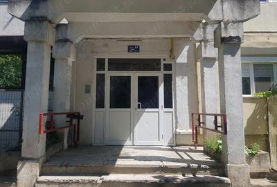 Apartament cu 2 camere decomandat în Buzaului - 1