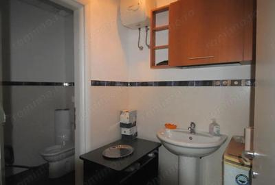 Spațiu comercial, de 88 mp, în Central - 1