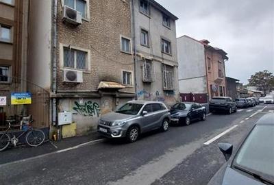 Casă individuală cu 11 camere cu Canalizare în Cișmigiu - 9