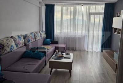 Apartament cu 3 camere decomandat, mobilat în Tractorul