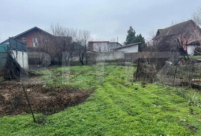 Teren de 1130 mp, în Brestei