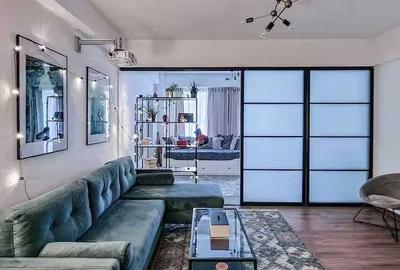 Apartament cu 2 camere semidecomandat, mobilat în Centrul Istoric