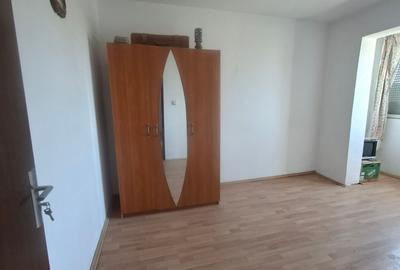 Apartament cu 3 camere semidecomandat în Șagului - 3