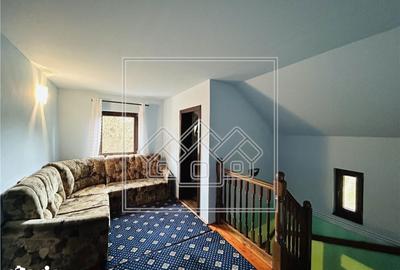 Casă cu 5 camere cu Teren 3400 Mp în Porumbacu de Jos - 14