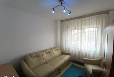 Apartament cu 3 camere decomandat în Moara - 8