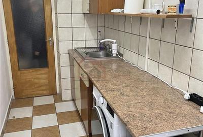 Garsonieră decomandată, mobilată în Tei - 7