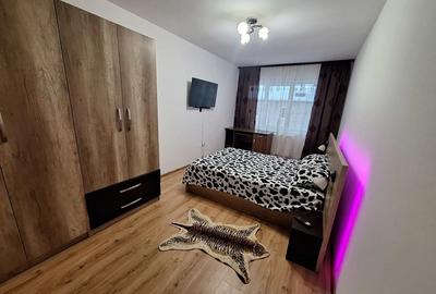 Inchiriez apartament zona Calea Moldovei,350 - 2