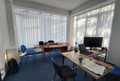 Birou, de 51 mp, în 1 Mai - 1