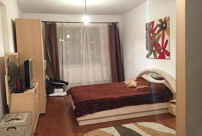 Garsonieră decomandată în Central - 1