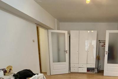 Apartament cu 3 camere semidecomandat, mobilat în Drumul Taberei - 3