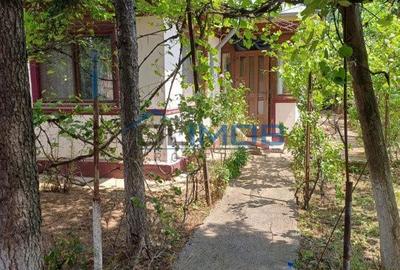 Casă cu 3 camere cu Teren 715 Mp în Central - 2