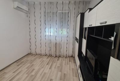 Garsoniera de vânzare-zona Decebal,  Splaiul Crișanei - 2