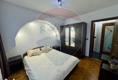 Apartament cu 2 camere, mobilat în Rovine - 1