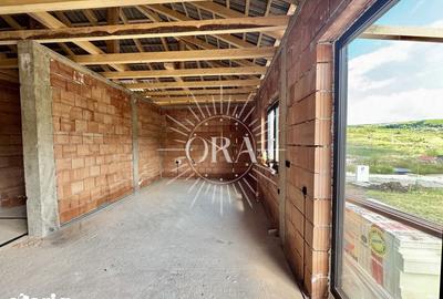 Casă cu 4 camere cu Teren 525 Mp în Baciu - 1