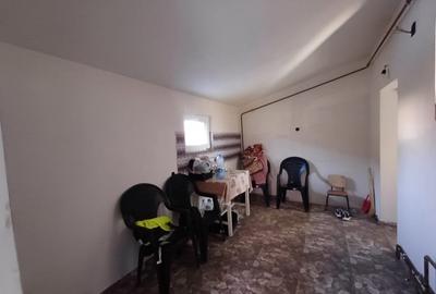 CASA CU 4 CAMERE , BECI SI GARAJ , 825MP TEREN , VOINESTI - 17