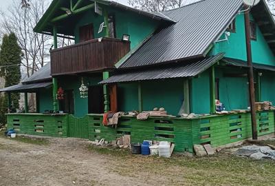 Casă cu 2 camere în Central - 1