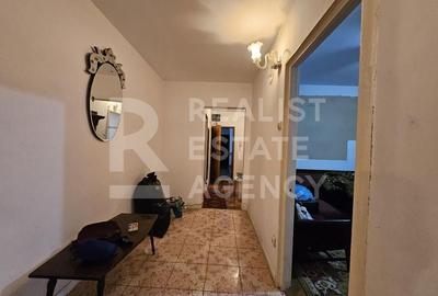 Vânzare, apartament, 3 camere, etaj 3, zona Lacul Tei - 2