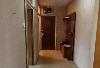 Apartament cu 3 camere decomandat în Exterior Vest - 9