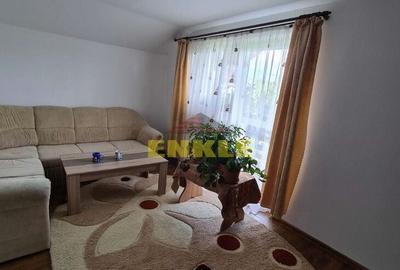 Casă individuală cu 4 camere cu Canalizare în Periferie - 1