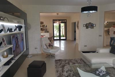 Casa/vila P+1+M , STEFANESTI, teren 749 mp, finisaje superioare, mobilata - 9