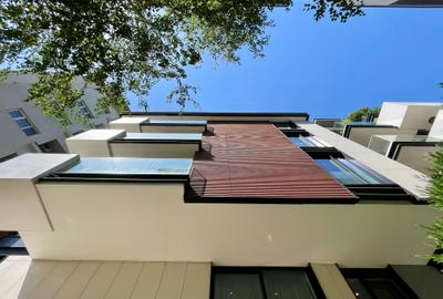 Închiriere DUPLEX premium 127 mp + 121 mp curte | 2 parcări | Primăverii - 30