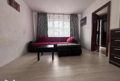 Apartament cu 3 camere în Micro 4 - 9