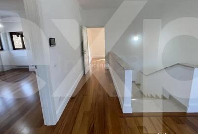 Casă cu 7 camere cu Teren 500 Mp în Capitale - 3