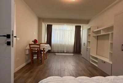 Garsonieră decomandată în Central - 2