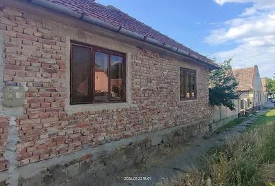 Casă cu 3 camere cu Teren 600 Mp în Vinga