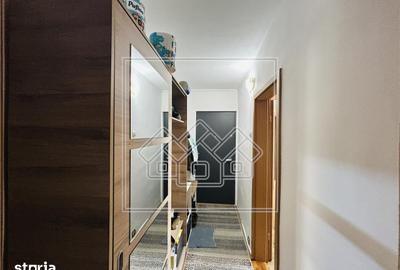 Apartament cu 2 camere decomandat în Valea Aurie - 3