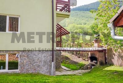 Proprietate Gura Raului - 853 mp teren, 320 mp utili, pensiune sau casa locuit - 5