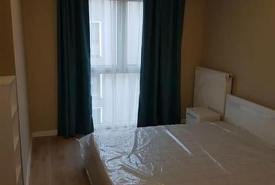Apartament cu 3 camere semidecomandat, mobilat în Semicentral