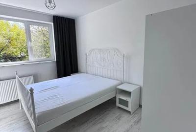 Pajura, metrou Jiului, Apartament 2 camere Centrala Proprie, et.2/3 - 4
