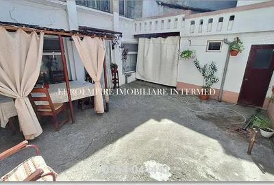 Apartament cu 4 camere în Central - 2