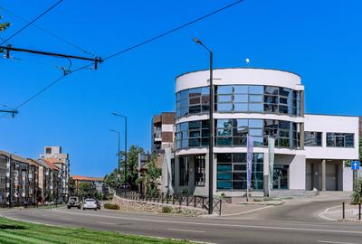 Spațiu comercial, de 182 mp, în Nufărul - 6