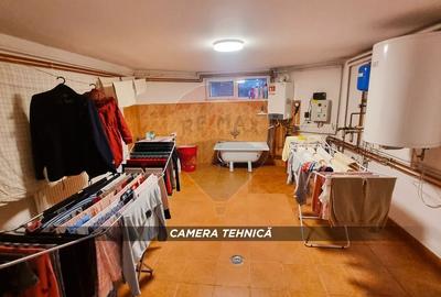 Casă cu 10 camere cu Teren 1400 Mp în Independenței - 40