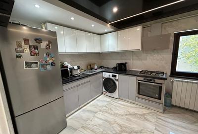 Apartament La Cheie, 2 camere Buzaului la B-uri, etaj 3 - 7