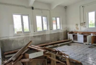 Casă cu 5 camere cu Teren 1216 Mp în Central - 13