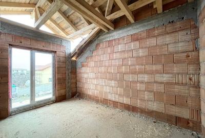 Duplex cu 4 camere cu Canalizare în Urseni - 6