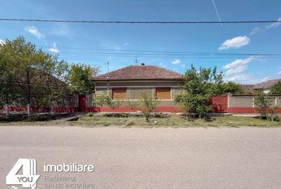 Casă cu 3 camere cu Teren 2114 Mp în Central - 6