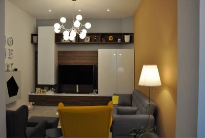 Apartament cu 3 camere decomandat în Central - 3