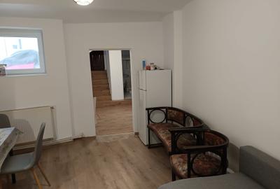 Apartament cu 2 camere semidecomandat, mobilat în Unirii - 2
