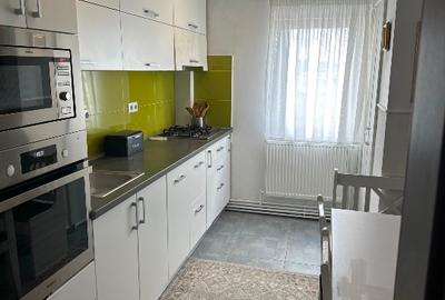 Inchiriez apartament 3 camere | UMF | Decomandat | strada Viilor - 3