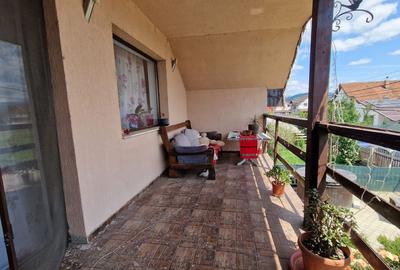 Casă cu 4 camere cu Canalizare în Săsar - 14