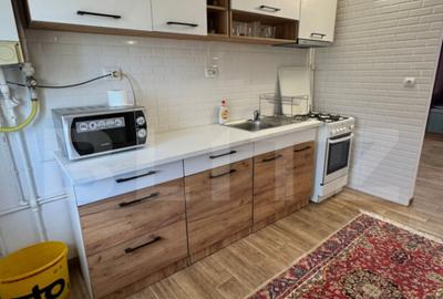 Apartament cu 3 camere, zona Dumbrava - 11