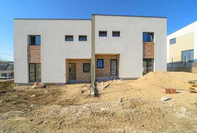 Casă cu 4 camere cu Teren 235 Mp în Central - 3