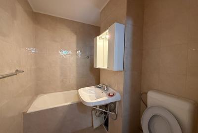 Apartament cu 3 camere decomandat, mobilat în 1 Mai - 5