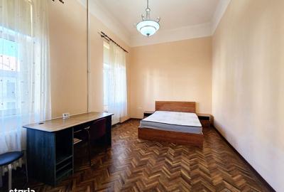 Apartament cu 3 camere în Central - 2