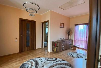 Casă cu 4 camere cu Teren 435 Mp în Micești - 4